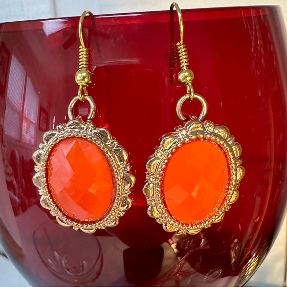 Orange and goldtone drippy earrings - Picture 1 of 4
